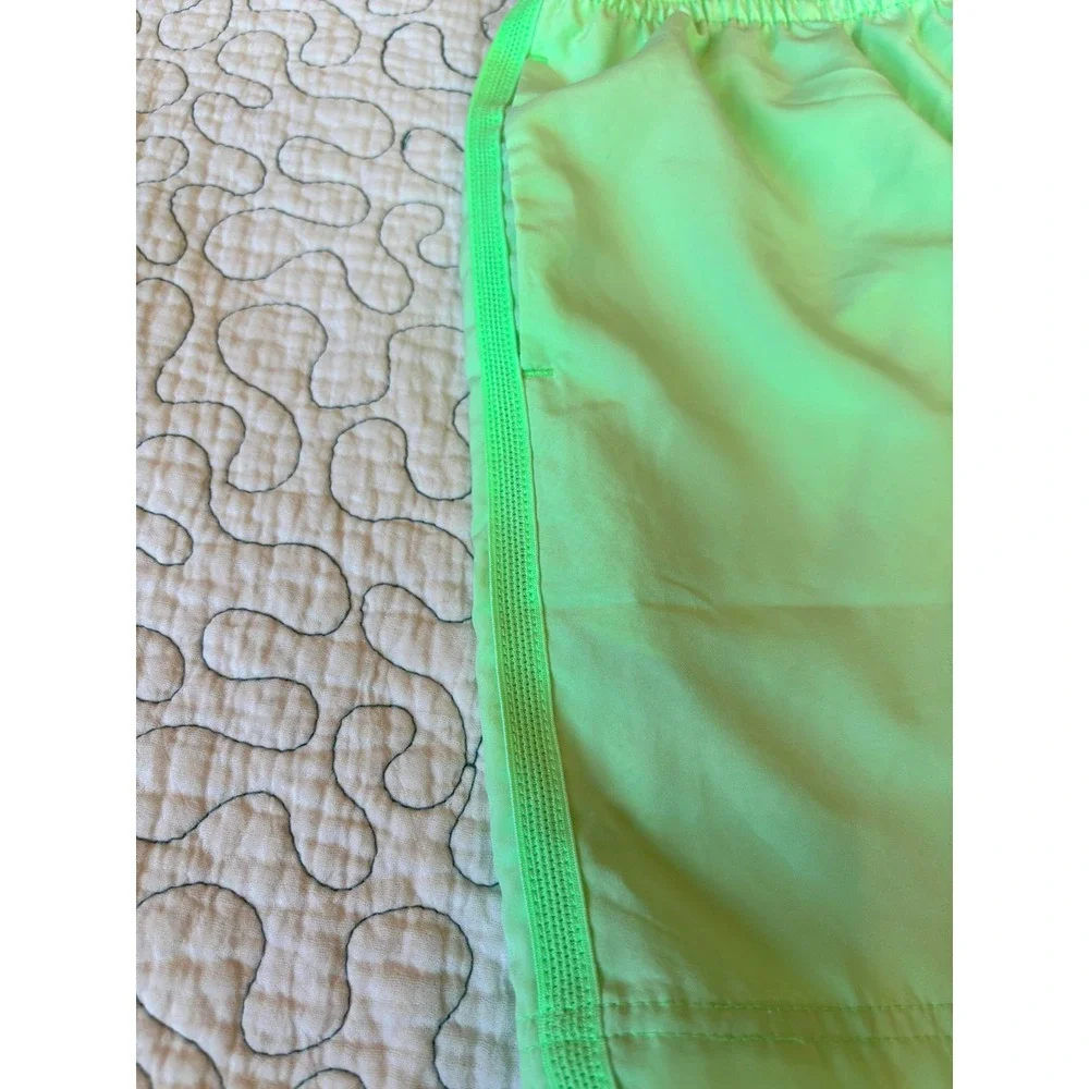 Nike Boys Dri-FIT Neon Green‎ Athletic Shorts Size 7 Years